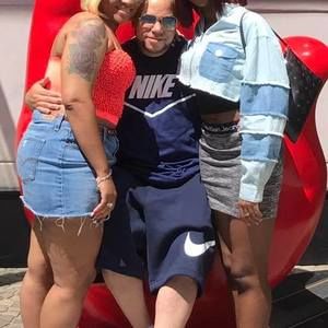 Meet your Posher, Corey